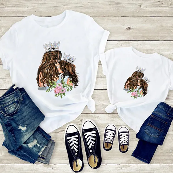 Einfaches Bedrucktes T-Shirt für Mutter und Kind mit Kurzen Ärmeln Rundhalsausschnitt und Mutter-und-Tochter-Motiv
